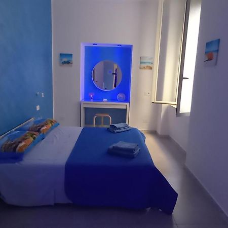 Casa Vacanze La Fenice Naples Luaran gambar