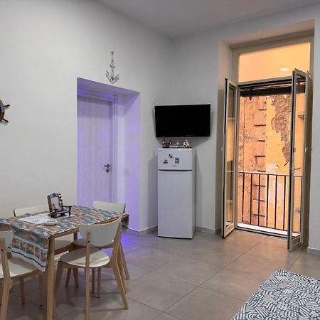 Casa Vacanze La Fenice Naples Luaran gambar